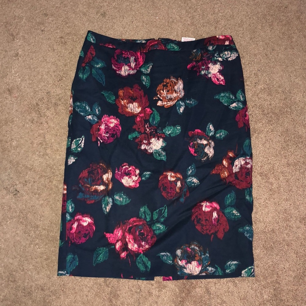 Floral w/ Navy Medina Pencil Skirt Size 10